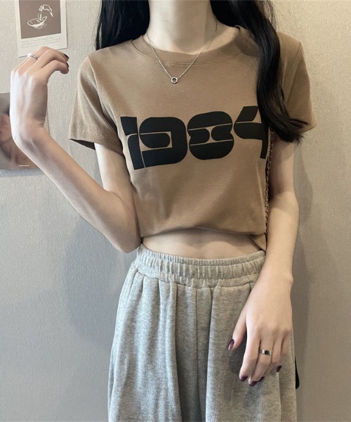 B'day(ビーデイ)の「【 B'day / ビーデー 】クロップド プリントTシャツ(Tシャツ/カットソー・レディース・ブラック/ベージュ/ホワイト・MEDIUM/LARGE/X-LARGE)」の12枚目の写真