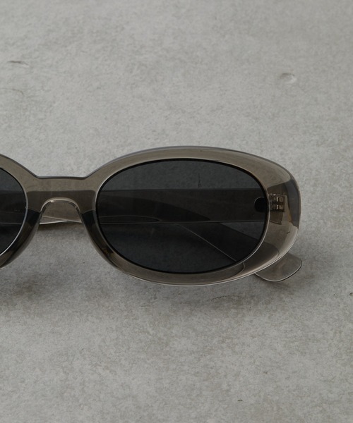 COLONY 2139(コロニートゥーワンスリーナイン)の「オーバルサングラス(サングラス・レディース・ブラック/クリア・FREE)」の13枚目の写真