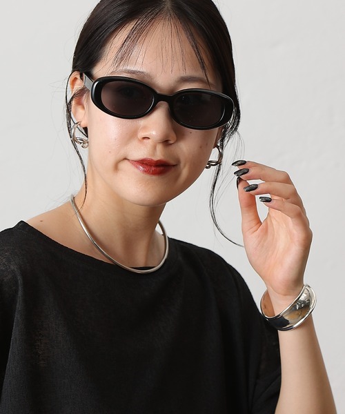 COLONY 2139(コロニートゥーワンスリーナイン)の「オーバルサングラス(サングラス・レディース・ブラック/クリア・FREE)」の7枚目の写真