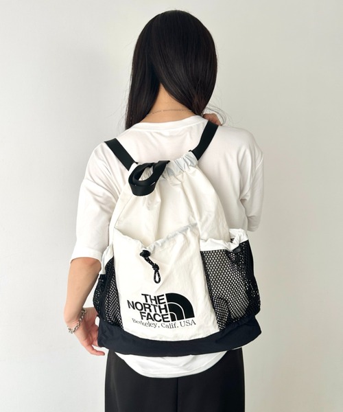 THE NORTH FACE(ザノースフェイス)の「THE NORTH FACE(ザ・ノースフェイス)/2WAY 軽量 メッシュバッグ リュック ナップサック トートバッグ/LINDEN MESH GYM SACK(バックパック/リュック・レディース・ホワイト/ピンク/ライム/グレー/ブラック・FREE)」の17枚目の写真