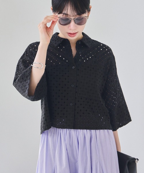 KATHARINE ROSS(キャサリンロス)の「【KATHARINE ROSS】コットンカットワークシャツ(シャツ/ブラウス・レディース・ホワイト/ブラック/ライトベージュ・MEDIUM)」の2枚目の写真