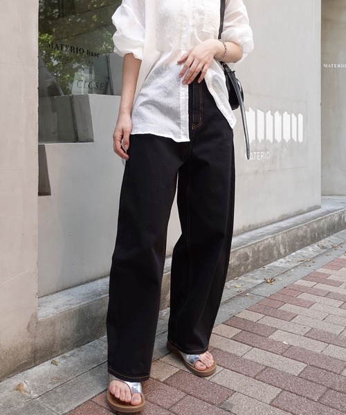 CORNERS(コーナーズ)の「コクーンデニムパンツ(デニムパンツ・レディース・ブラック/インディゴブルー・マルチサイズ)」の20枚目の写真