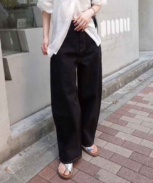 CORNERS(コーナーズ)の「コクーンデニムパンツ(デニムパンツ・レディース・ブラック/インディゴブルー・マルチサイズ)」の9枚目の写真