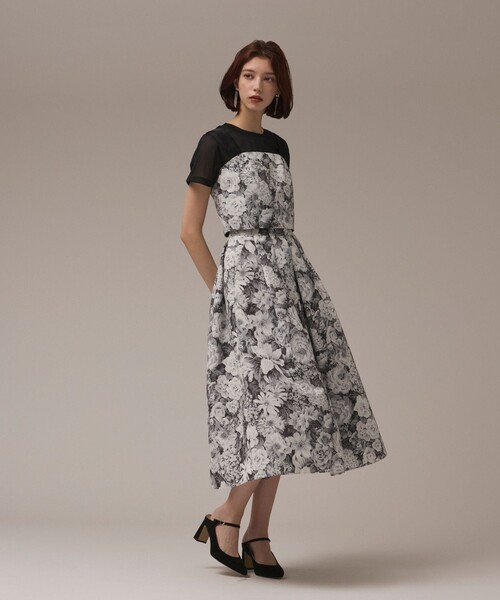 GRACE CONTINENTAL(グレースコンチネンタル)の「アンティークフラワータックスカート(スカート・レディース・レッド/ブラック・36/38)」の14枚目の写真