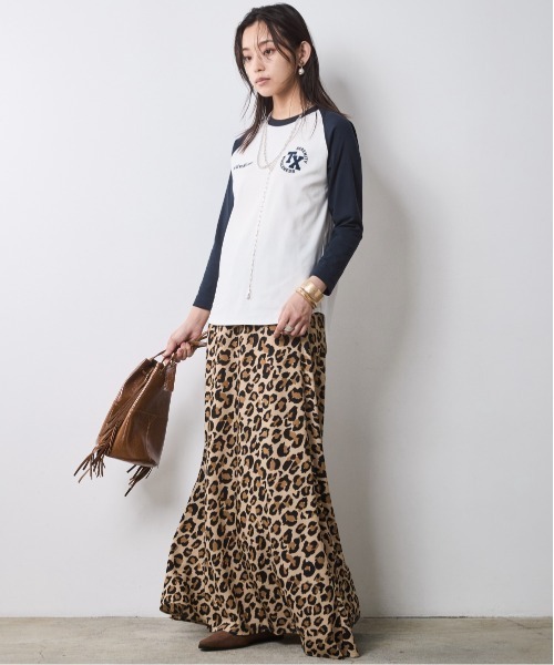 CHIC STYLE（シックスタイル）の「8分袖配色ラグランスリーブTシャツ＜大きいサイズ有＞シックスタイル（Tシャツ/カットソー・レディース・グレー系/ホワイト系・5L/4L/3L/LL/L/M）」の9枚目の写真