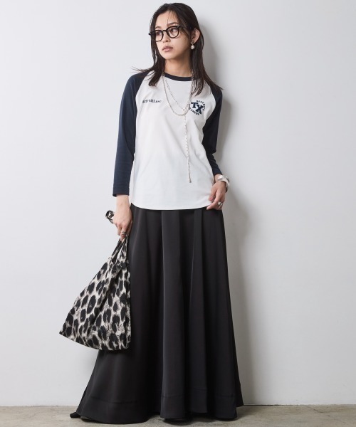 CHIC STYLE（シックスタイル）の「8分袖配色ラグランスリーブTシャツ＜大きいサイズ有＞シックスタイル（Tシャツ/カットソー・レディース・グレー系/ホワイト系・5L/4L/3L/LL/L/M）」の12枚目の写真