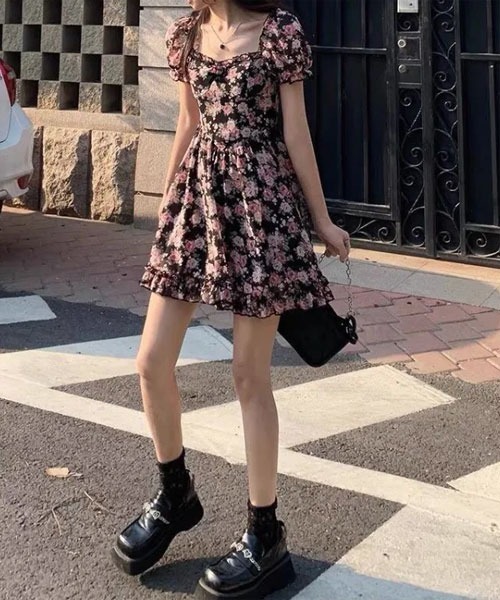 urge:(アージコロン )の「【URGE:】花柄 オフショル 2WAY ミニ丈 ワンピース(ワンピース・レディース・ブラック・SMALL/MEDIUM/LARGE/X-LARGE)」の4枚目の写真