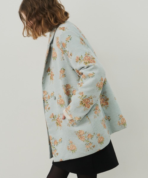 バラ柄ジャガードオーバージャケット（テーラードジャケット