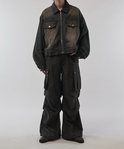 Lui's（ルイス）の「【Neucon/ニューコン】 ボリュームワイドパラシュートカーゴパンツ（カーゴパンツ・メンズ・グレー/ブラック・2/1）」の3枚目の写真