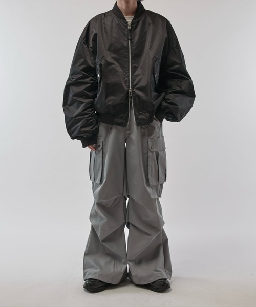 Lui's（ルイス）の「【Neucon/ニューコン】 ボリュームワイドパラシュートカーゴパンツ（カーゴパンツ・メンズ・グレー/ブラック・2/1）」の15枚目の写真