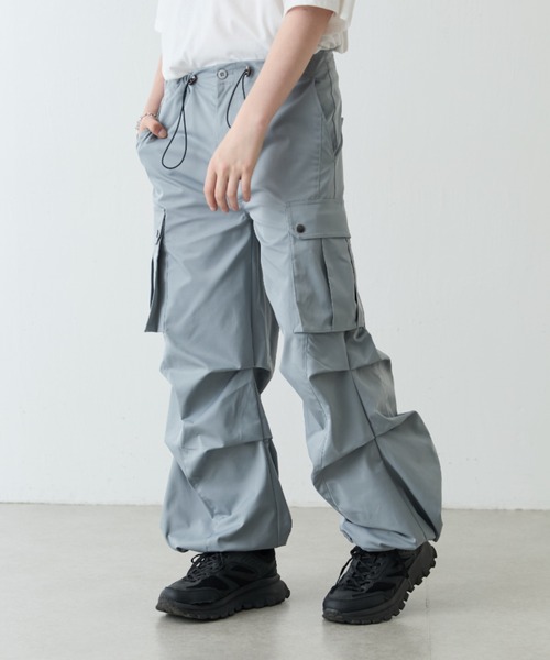 Lui's（ルイス）の「【Neucon/ニューコン】 ボリュームワイドパラシュートカーゴパンツ（カーゴパンツ・メンズ・グレー/ブラック・2/1）」の20枚目の写真