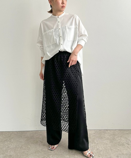 LHELBIE（レルビエ）の「ポンチョオーバーシャツ（シャツ/ブラウス・レディース・ブルー/オフホワイト/ブラック・M）」の14枚目の写真