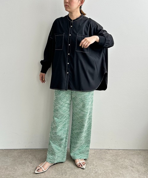 LHELBIE（レルビエ）の「ポンチョオーバーシャツ（シャツ/ブラウス・レディース・ブルー/オフホワイト/ブラック・M）」の7枚目の写真