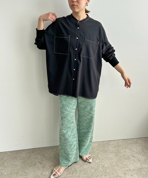 LHELBIE（レルビエ）の「ポンチョオーバーシャツ（シャツ/ブラウス・レディース・ブルー/オフホワイト/ブラック・M）」の13枚目の写真