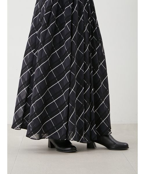 Mila Owen（ミラオーウェン）の「【WEB限定00サイズ】ウエストゴムタックプレスフレアスカート（スカート・レディース・チェック/ホワイト/ボルドー・0/1/00）」の10枚目の写真