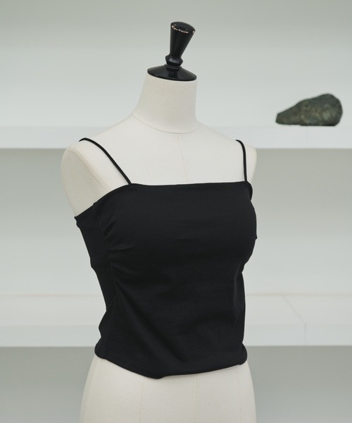 AIC.（エーアイシー）の「【再入荷】パッド付きサイドギャザーブラトップ（キャミソール・レディース・オフホワイト/ブラック・FREE）」の2枚目の写真