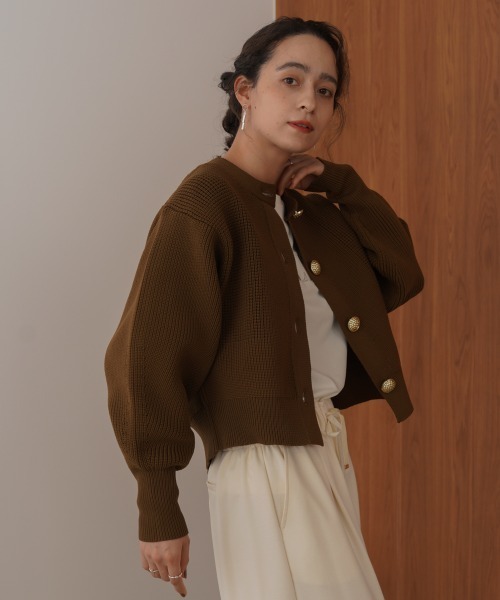 Bou Jeloud(ブージュルード)の「ビッグ釦柄切替カーディガン(カーディガン/ボレロ・レディース・ブラウン/ブルー/ブラック・FREE)」の4枚目の写真