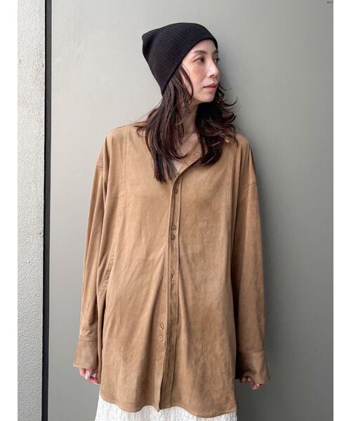 Ungrid（アングリッド）の「スウェードライクルーズシャツ（シャツ/ブラウス・レディース・ベージュ/アイボリー・FREE）」の4枚目の写真