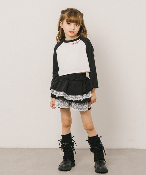 URBAN CHERRY(アーバンチェリー)の「【ふわもち軽やか素材】レースツーティアフリルショートパンツ(その他パンツ・キッズ・グレー/ブラック・150cm/140cm/130cm/120cm/110cm)」の11枚目の写真