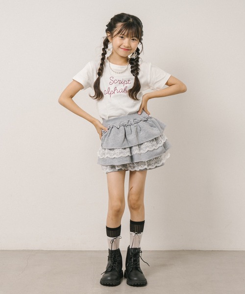 URBAN CHERRY(アーバンチェリー)の「【ふわもち軽やか素材】レースツーティアフリルショートパンツ(その他パンツ・キッズ・グレー/ブラック・150cm/140cm/130cm/120cm/110cm)」の10枚目の写真