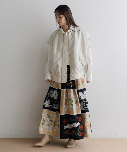 upperhights（アッパーハイツ）の「upper hights THE U-2 VEST（ベスト・レディース・グレイッシュベージュ/オフホワイト・1）」の13枚目の写真