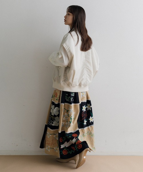 upperhights（アッパーハイツ）の「upper hights THE U-2 VEST（ベスト・レディース・グレイッシュベージュ/オフホワイト・1）」の15枚目の写真