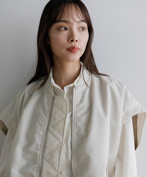 upperhights（アッパーハイツ）の「upper hights THE U-2 VEST（ベスト・レディース・グレイッシュベージュ/オフホワイト・1）」の9枚目の写真