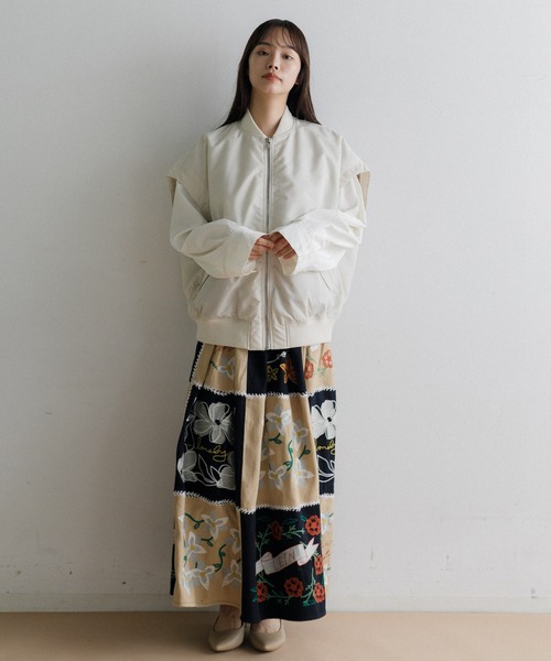 upperhights（アッパーハイツ）の「upper hights THE U-2 VEST（ベスト・レディース・グレイッシュベージュ/オフホワイト・1）」の18枚目の写真