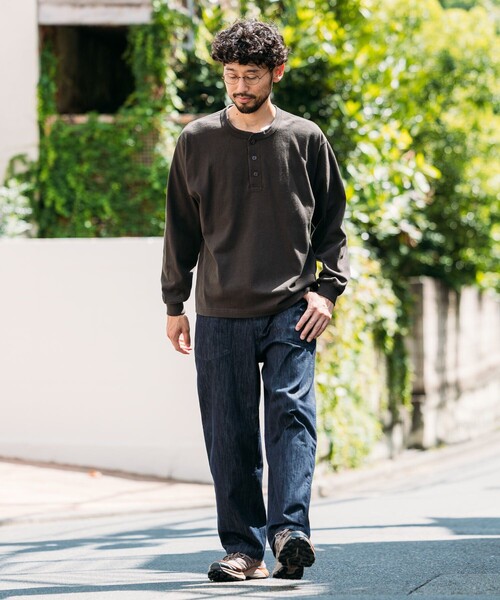 FREAK'S STORE(フリークスストア)の「HEAVY WEIGHT / ヘビーウェイト ヘンリーネック ロングスリーブTシャツ/10.5オンス(Tシャツ/カットソー・メンズ・ホワイト/チャコールグレー/ライトグレー/グリーン・SMALL/MEDIUM/LARGE)」の20枚目の写真