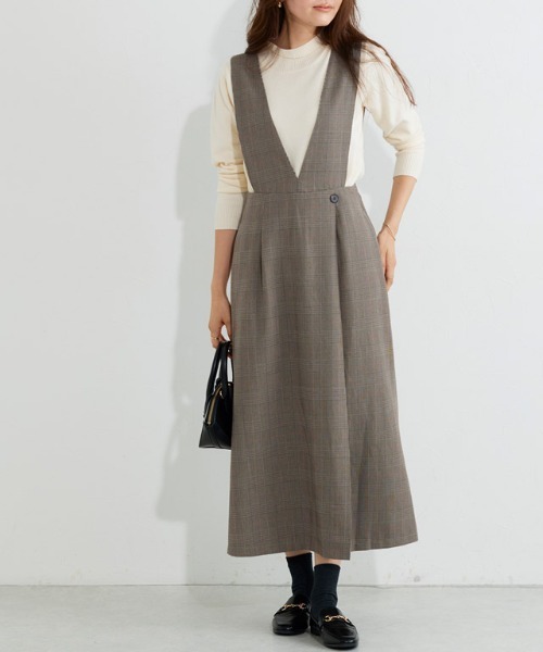 Pierrot（ピエロ）の「無地と柄から選べるラップ風ジャンパースカート（ジャンパースカート・レディース・チャコール/ブラウン系その他/ブラック/ブラック系その他・L/M/PL/PM）」の4枚目の写真