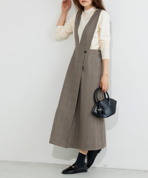 Pierrot（ピエロ）の「無地と柄から選べるラップ風ジャンパースカート（ジャンパースカート・レディース・チャコール/ブラウン系その他/ブラック/ブラック系その他・L/M/PL/PM）」の5枚目の写真