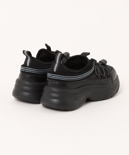 MAD FOOT（マッドフット）の「MADFOOT! マッドフット バンジーレーススニーカー【撥水/軽量/幅広3E】厚底 スリッポン 250030（スニーカー・キッズ・ホワイト/ブラウン系その他/ブラック・24.0cm/23.0cm/22.0cm/21.0cm/20.0cm）」の4枚目の写真