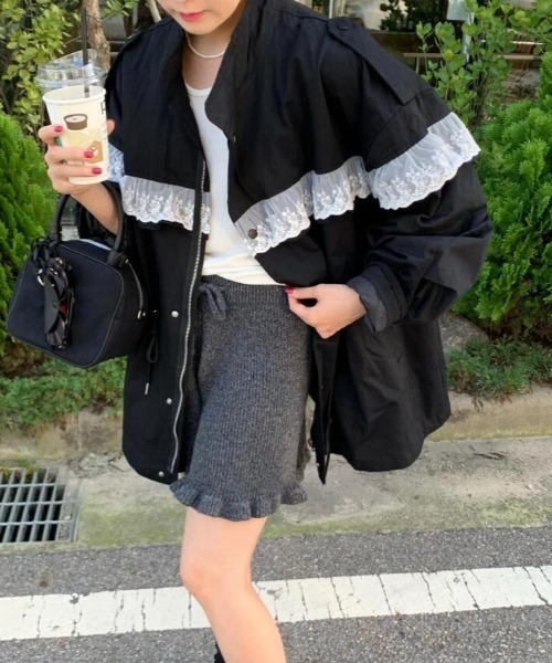 レースフリルディテールミリタリージャケット