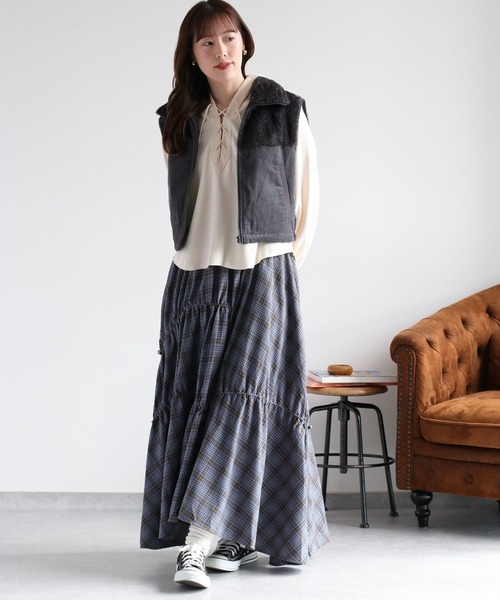 cepo（セポ）の「〈ドラマ着用商品〉カットコールレースアップフーディー（パーカー・レディース・チャコール/ブルー/オフホワイト・M）」の4枚目の写真