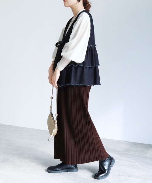 reca（レカ）の「フリルティアードデニムベスト（ベスト・レディース・ネイビー・M）」の7枚目の写真