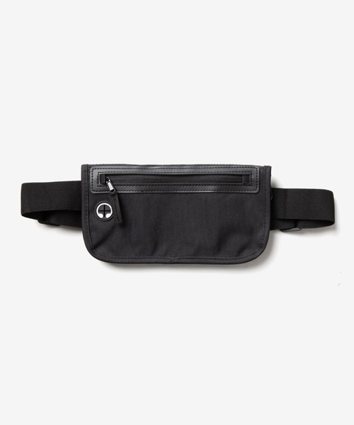UNKNOWN&Co.(アンノウンアンドコー)の「UNKOWN&Co. / WATERPROOF セキュリティーポーチ パスポートケース 防水 ウエストバッグ(ボディバッグ/ウエストポーチ・メンズ・ブラック・FREE)」の8枚目の写真
