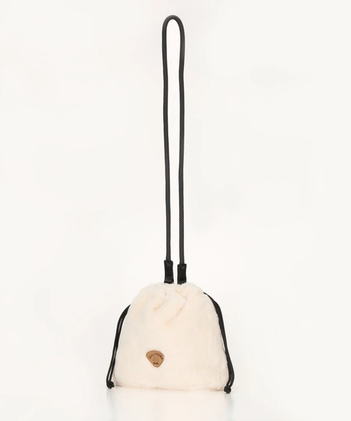 BILLABONG(ビラボン)の「BILLABONG レディース FUR SHOULDER BAG ショルダーバッグ 【2025年秋冬モデル】 @autumn /ビラボンロゴワンポイントファー巾着ショルダーバッグ(ショルダーバッグ・レディース・ブラック/アイボリー/ブラウン系その他・FREE)」の2枚目の写真
