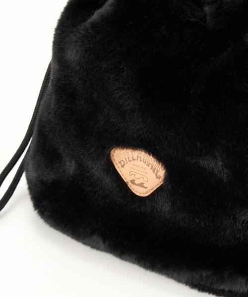 BILLABONG(ビラボン)の「BILLABONG レディース FUR SHOULDER BAG ショルダーバッグ 【2025年秋冬モデル】 @autumn /ビラボンロゴワンポイントファー巾着ショルダーバッグ(ショルダーバッグ・レディース・ブラック/アイボリー/ブラウン系その他・FREE)」の16枚目の写真