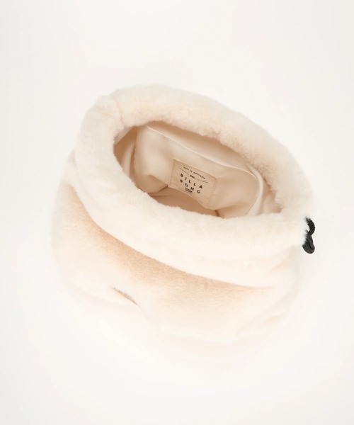 BILLABONG(ビラボン)の「BILLABONG レディース FUR SHOULDER BAG ショルダーバッグ 【2025年秋冬モデル】 @autumn /ビラボンロゴワンポイントファー巾着ショルダーバッグ(ショルダーバッグ・レディース・ブラック/アイボリー/ブラウン系その他・FREE)」の7枚目の写真