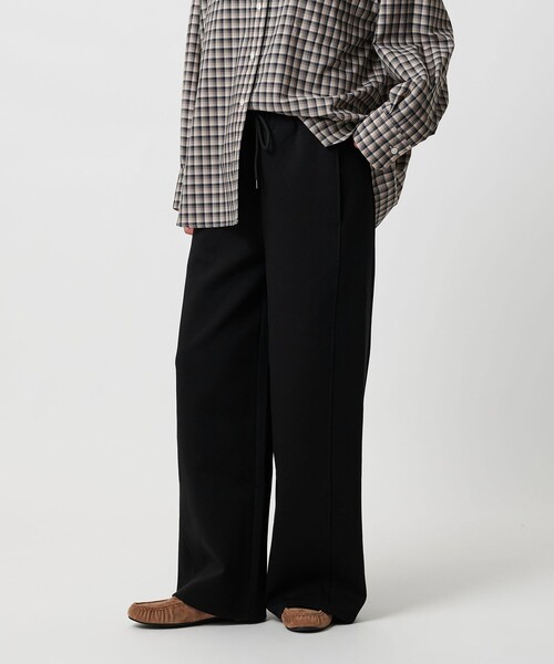 BEAUTY&YOUTH UNITED ARROWS（ビューティーアンドユースユナイテッドアローズ）の「ダンボール ワイドイージーパンツ（スウェットパンツ・レディース・オリーブ/グレー系/ブラック・S/M）」の2枚目の写真