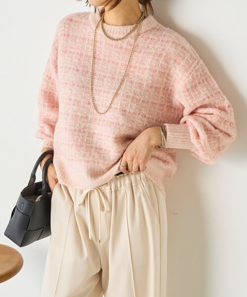 Jena espace merveilleux（ジェナ　エスパスメルヴェイユ）の「格子ジャガードクルーニット（ニット/セーター・レディース・ベージュ/ピンク/グレー・FREE）」の3枚目の写真
