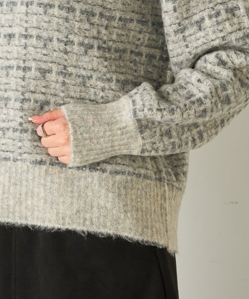 Jena espace merveilleux（ジェナ　エスパスメルヴェイユ）の「格子ジャガードクルーニット（ニット/セーター・レディース・ベージュ/ピンク/グレー・FREE）」の16枚目の写真