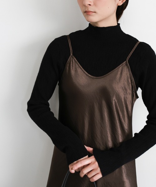 select MOCA（セレクトモカ）の「サテンフレアキャミワンピース（ワンピース・レディース・ブラック/ブラウン・FREE）」の14枚目の写真