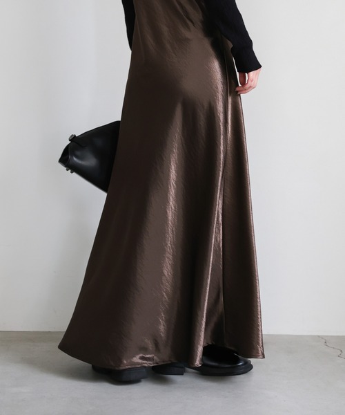 select MOCA（セレクトモカ）の「サテンフレアキャミワンピース（ワンピース・レディース・ブラック/ブラウン・FREE）」の17枚目の写真