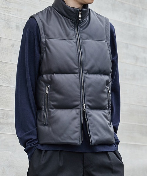EMMETI（エンメティ）の「EMMETI / エンメティ：別注 ISE VEST：ONLYARK-1-2510[MUS]（その他アウター・メンズ・ネイビー・50/52）」の4枚目の写真