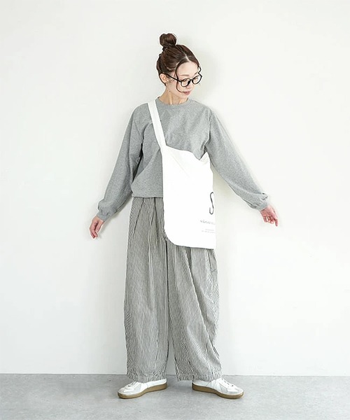 SOLAMONAT(ソラモナ)の「パフ天竺 リブベーシックロンT(Tシャツ/カットソー・レディース・ブラック/ホワイト/杢グレー・M)」の9枚目の写真