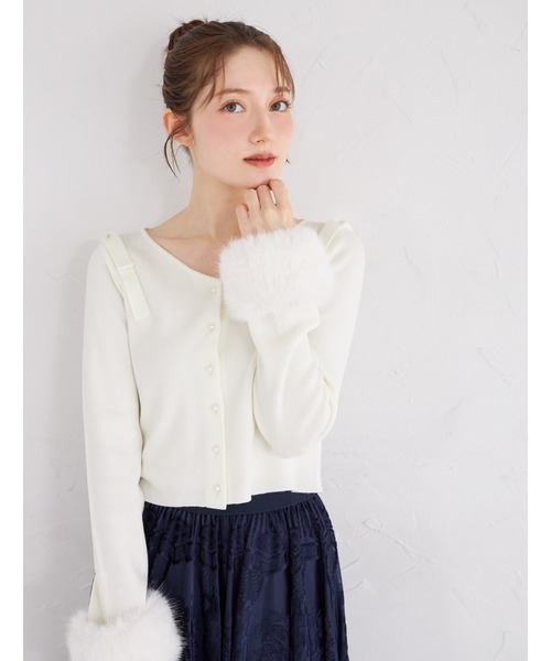 tocco closet(トッコ クローゼット)の「2WAYファー付き肩リボンニットカーディガン(ニット/セーター・レディース・ピンク/オフホワイト/グレー・M)」の22枚目の写真