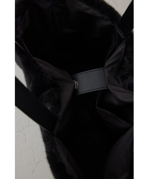 AZUL by moussy(アズールバイマウジー)の「フェイクファービッグトートバッグ(トートバッグ・メンズ・ベージュ/ブラック・FREE)」の12枚目の写真