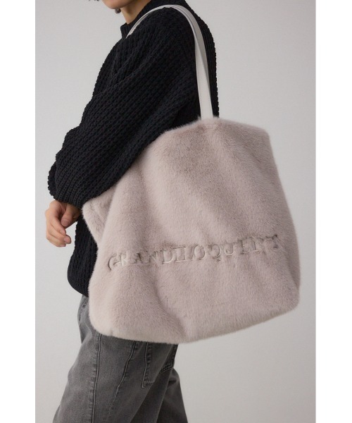 AZUL by moussy(アズールバイマウジー)の「フェイクファービッグトートバッグ(トートバッグ・メンズ・ベージュ/ブラック・FREE)」の14枚目の写真