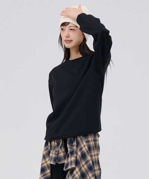 CHASECULT(チェイスカルト)の「ユニセックスエッセンシャル裏起毛スウェットシャツ-ブラック(スウェット・メンズ・ブラック・115/90/100/110/95/105)」の5枚目の写真